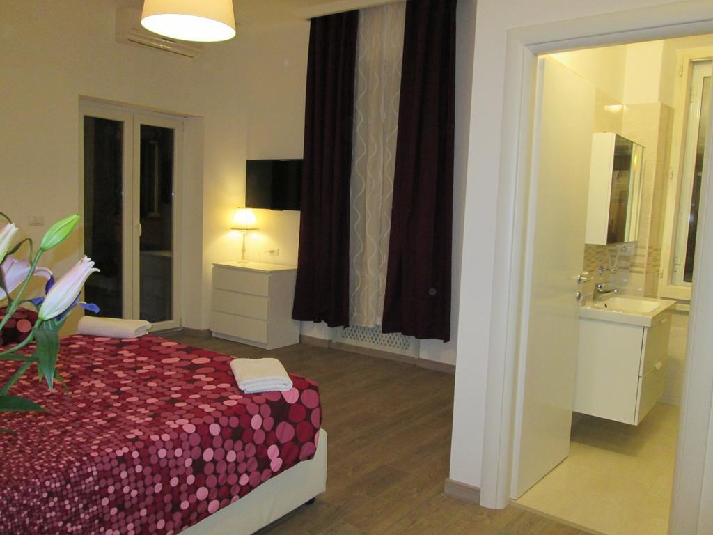 Trevi Elegance Suite Roma Habitación foto